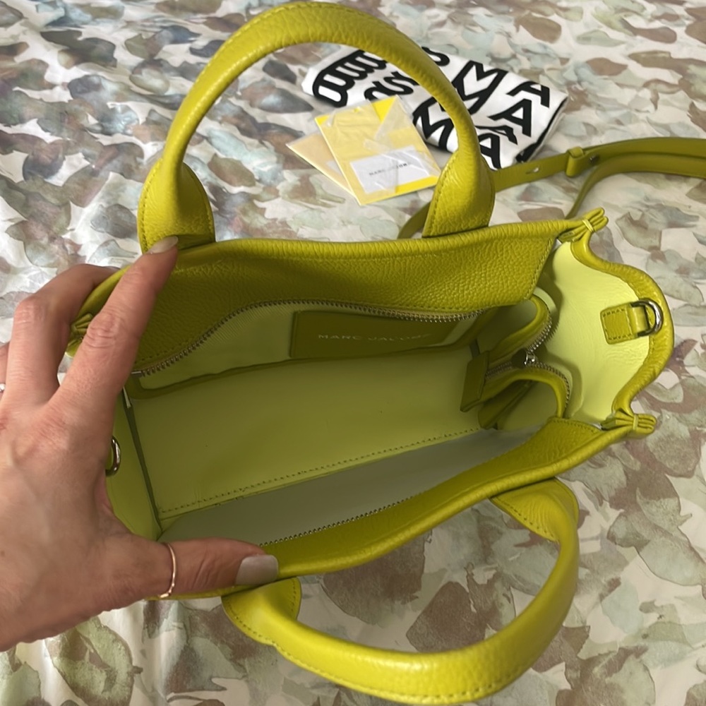 Like New with Tags Marc Jacobs Citronella The Tote Bag - Small size - Picture 3 of 5